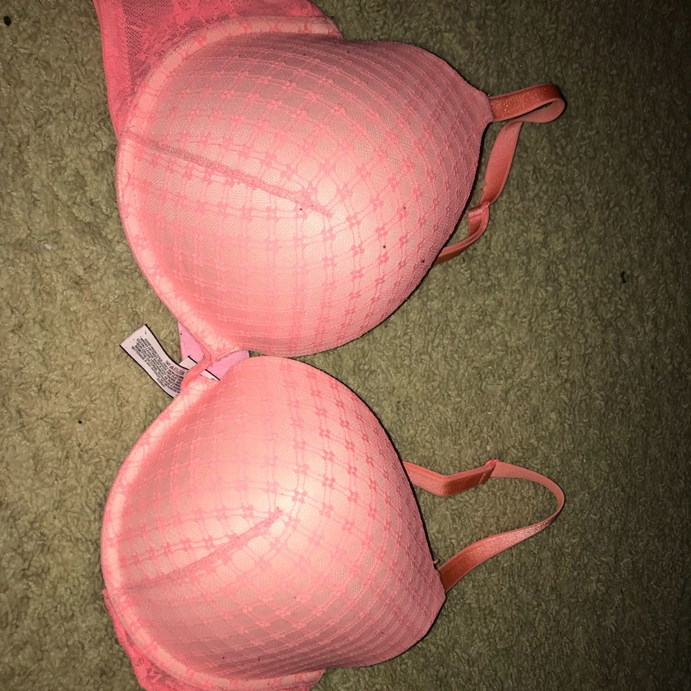 Victoria’s Secret peach mesh bra